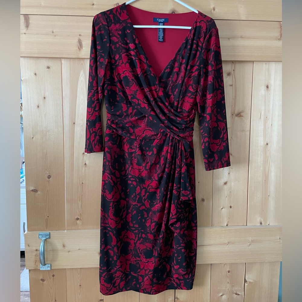 Medium- Womens Chaps Dress red black floral